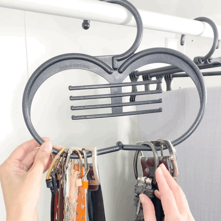 Cabide para malas, cintos e lenços